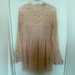 Lace dress beige